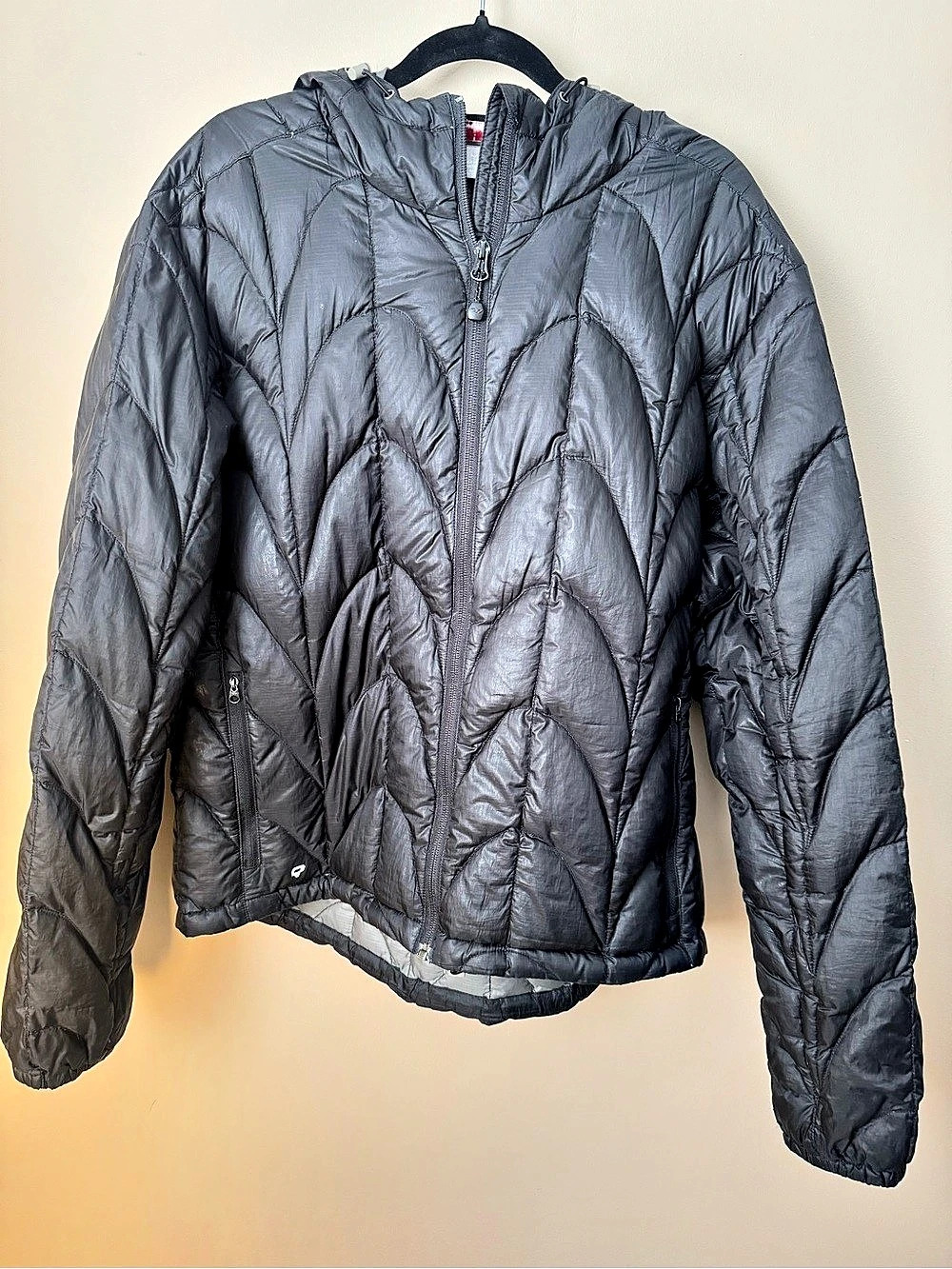 OUTDOOR RESEARCH Women's Goose Down Hooded Puffer Jacket Black & Gray LARGE